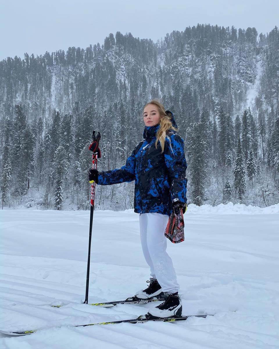 Liza Peskova (4).jpg