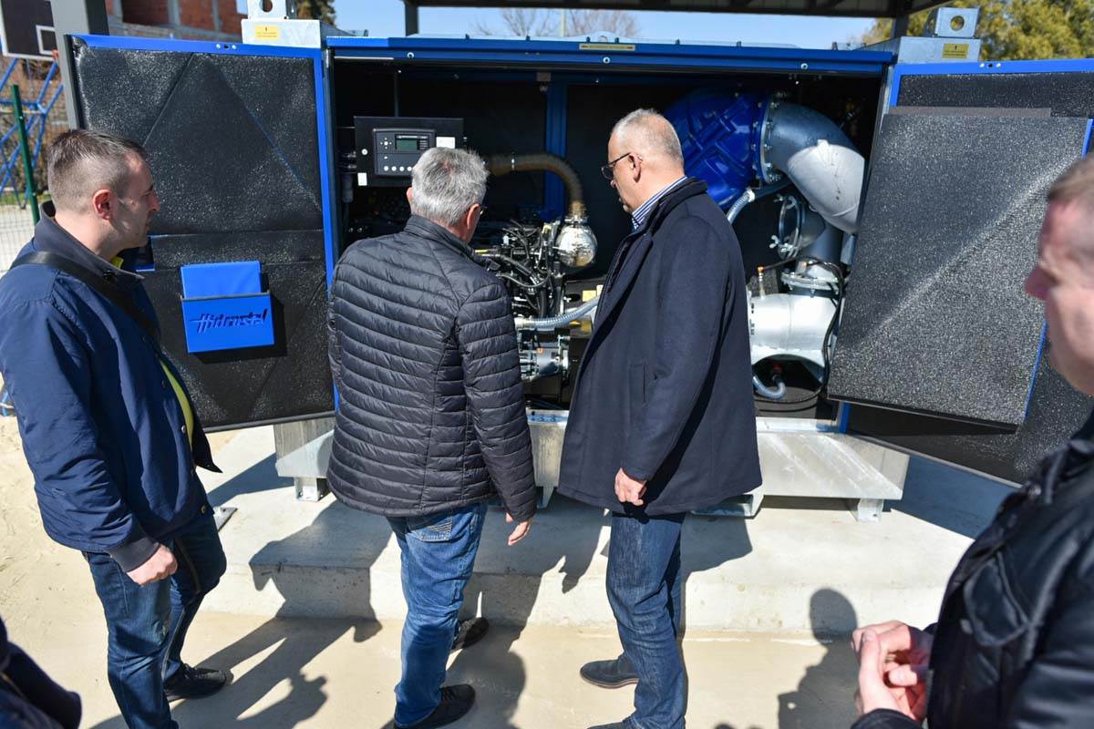 Gradonačelnik Bakić: Rešili smo višedecenijski problem građana MZ „Gat“ 