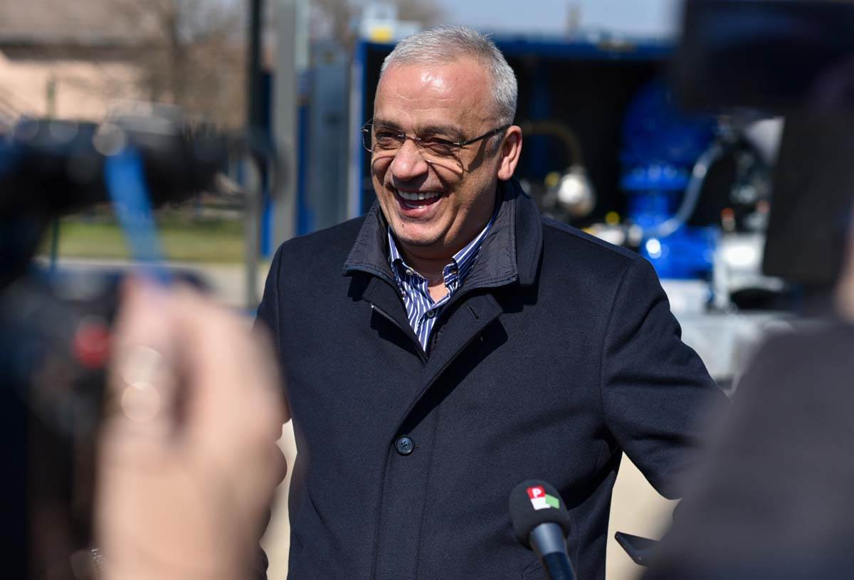 Gradonačelnik Bakić: Rešili smo višedecenijski problem građana MZ „Gat“ 