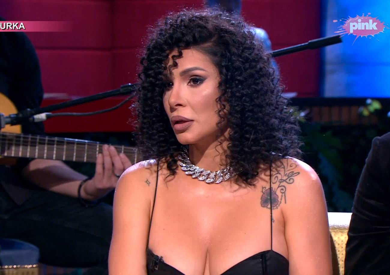 mia borisavljević5.png