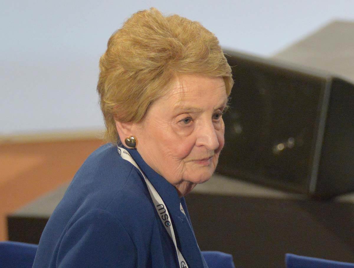 Medilin Olbrajt (4).jpg