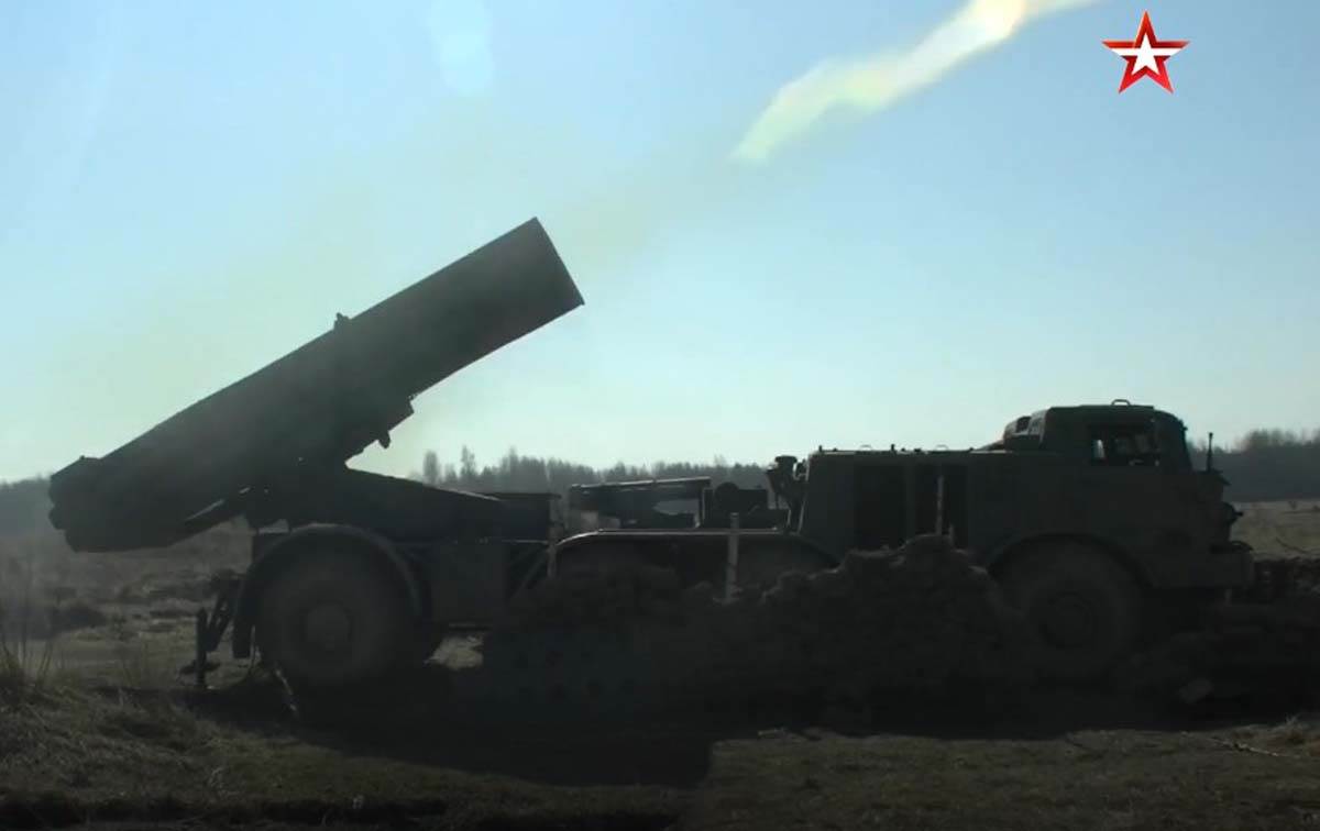 Hurricane 9K57 (3).jpg