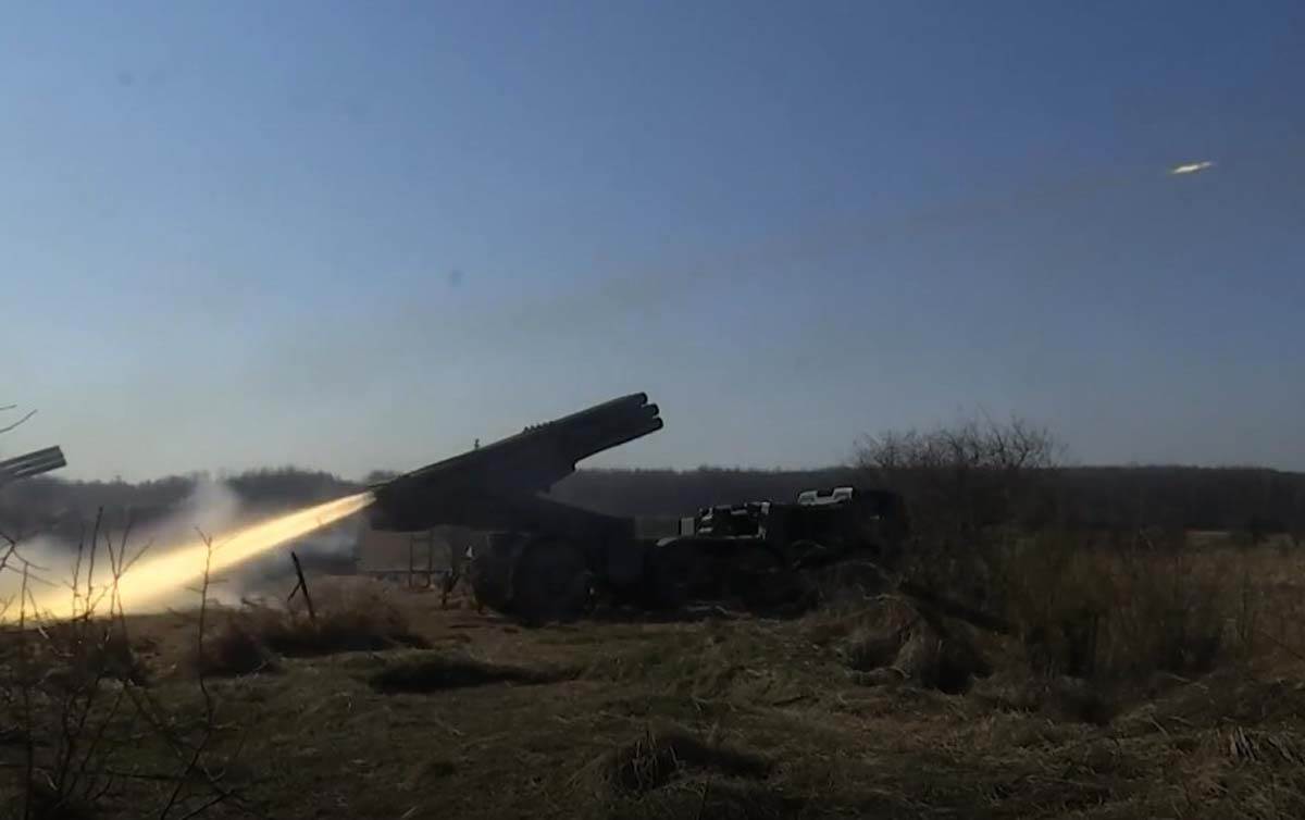 Hurricane 9K57 (6).jpg