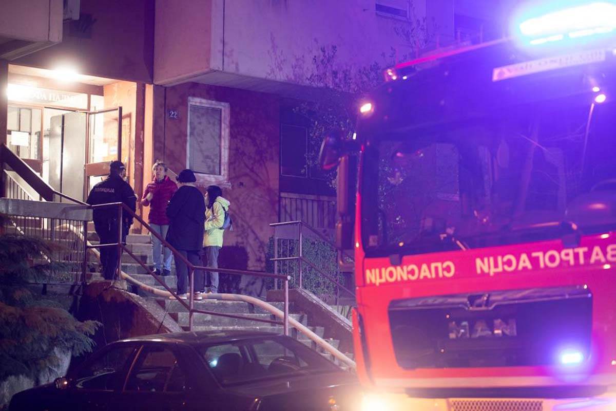 Požar u Mirijevu, Eksplozija, Vatrogasci, Beograd (2).jpg