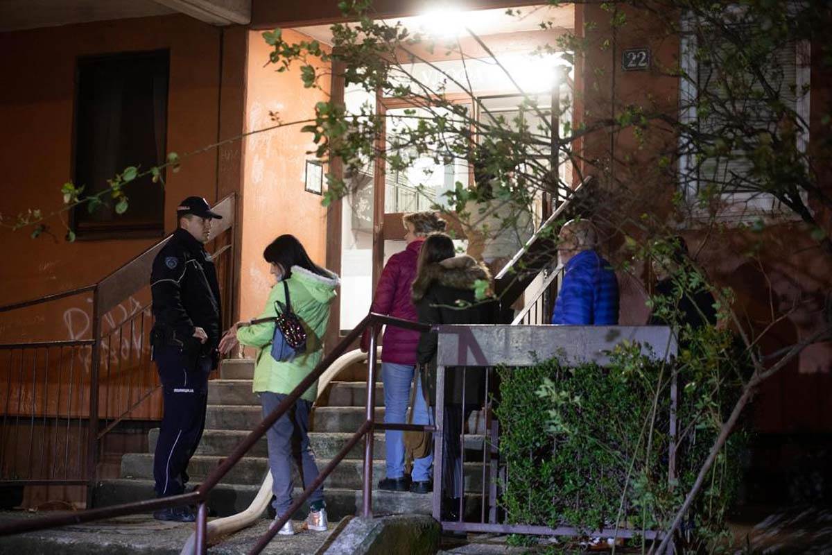 Požar u Mirijevu, Eksplozija, Vatrogasci, Beograd (4).jpg