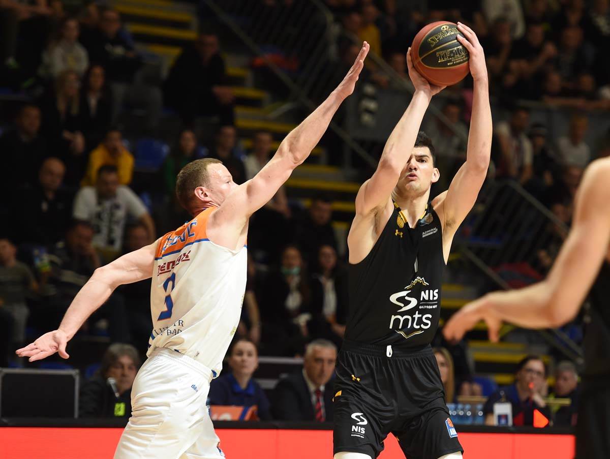 Partizan, Mornar (21).jpg