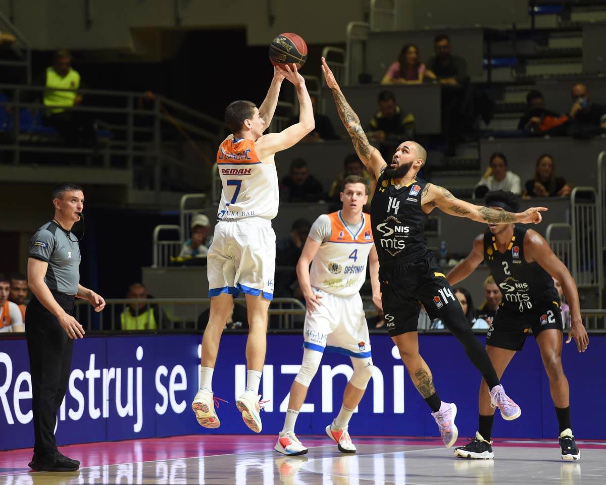 Partizan, Mornar (23).jpg