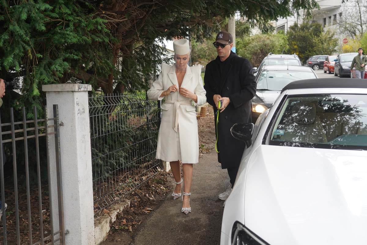 Cena Karleušinih cipela