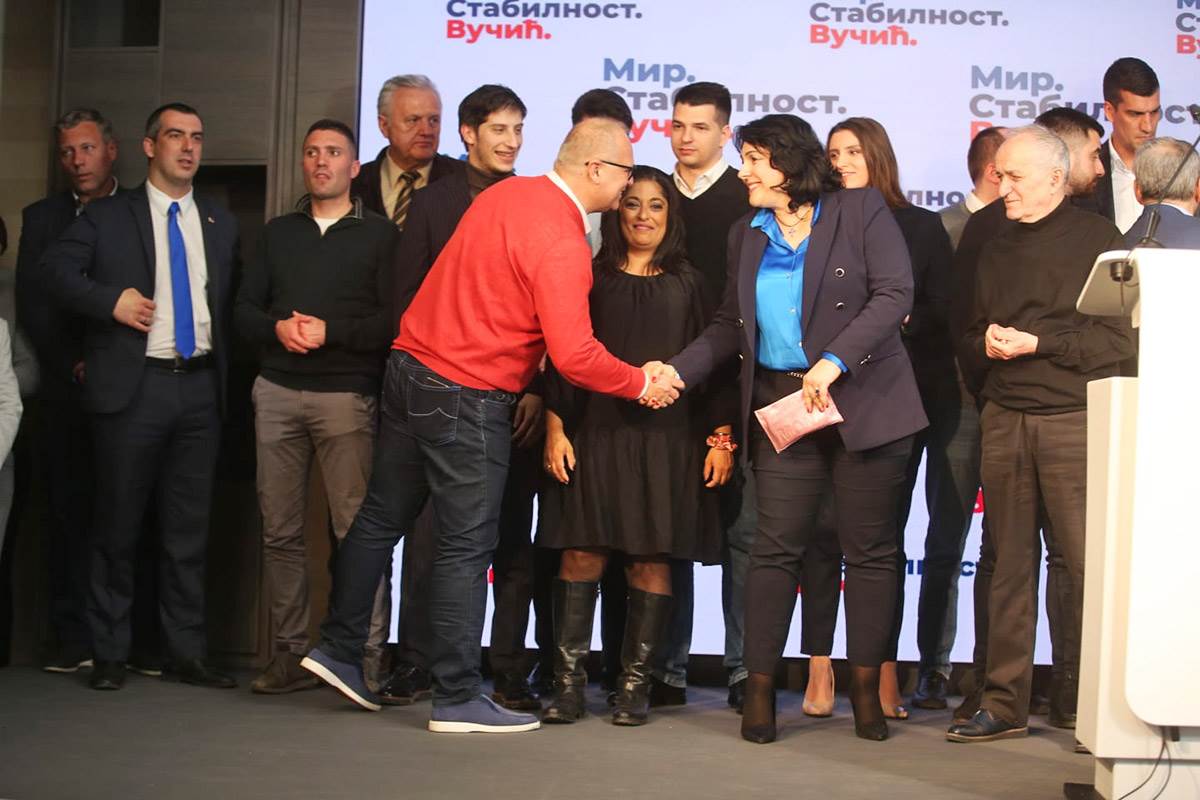 Vučićevo obraćanje SNS1.jpeg