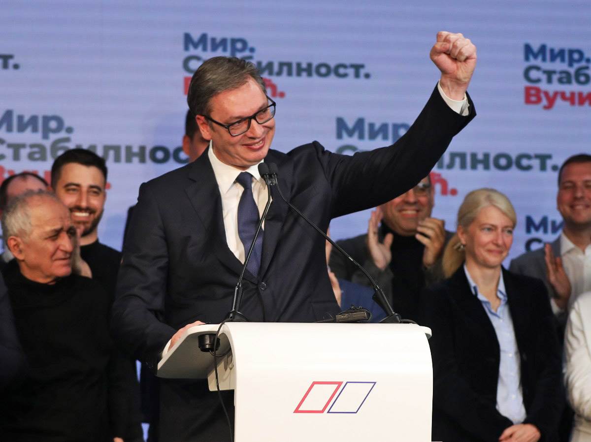 Vučićevo obraćanje SNS13.jpeg