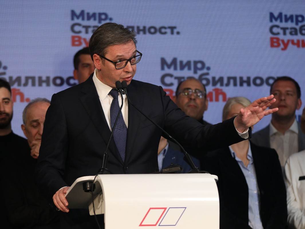 Vučićevo obraćanje SNS16.jpeg