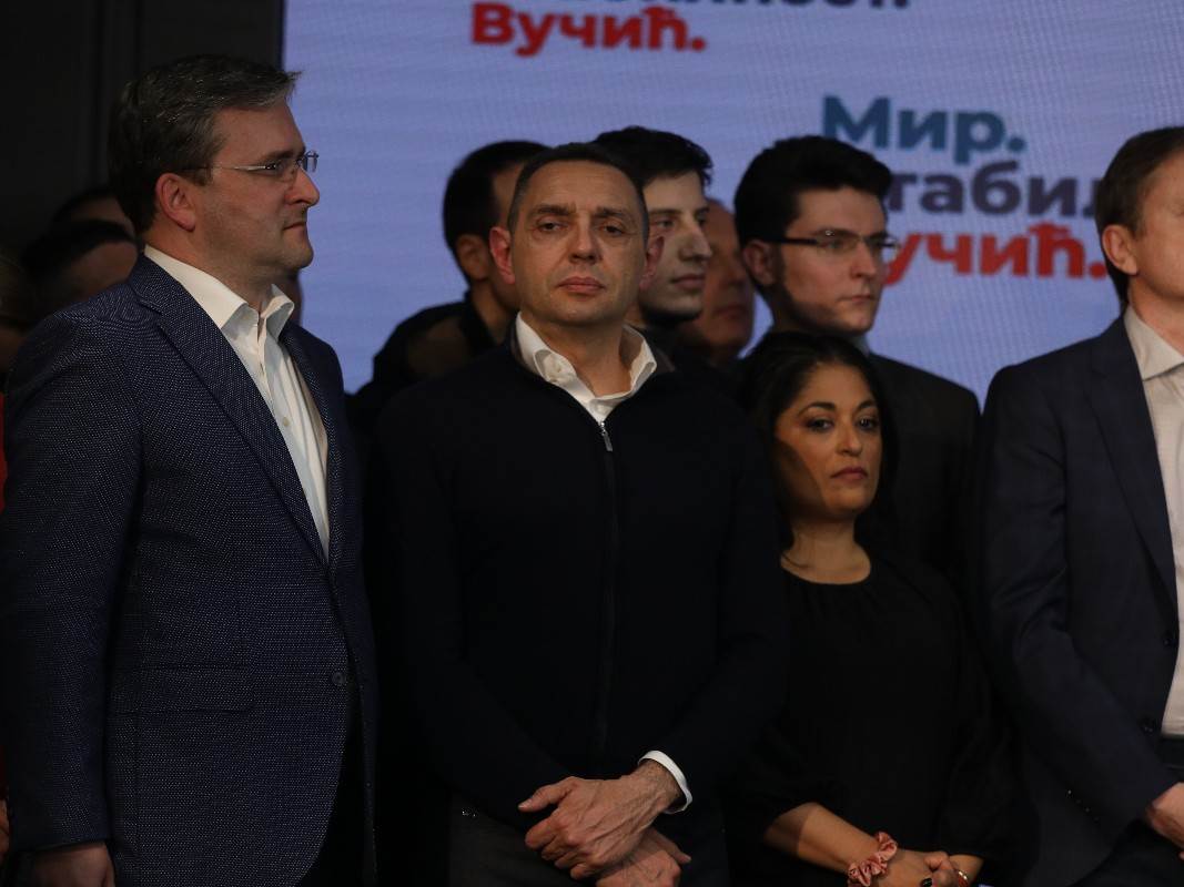 Vučićevo obraćanje SNS15.jpeg