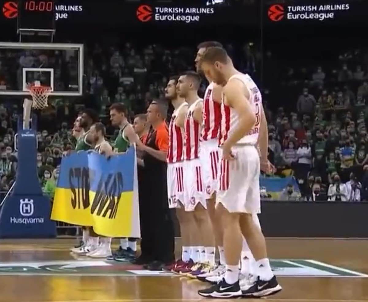 Ukrajina poruka crvena zvezdaa 4.jpg