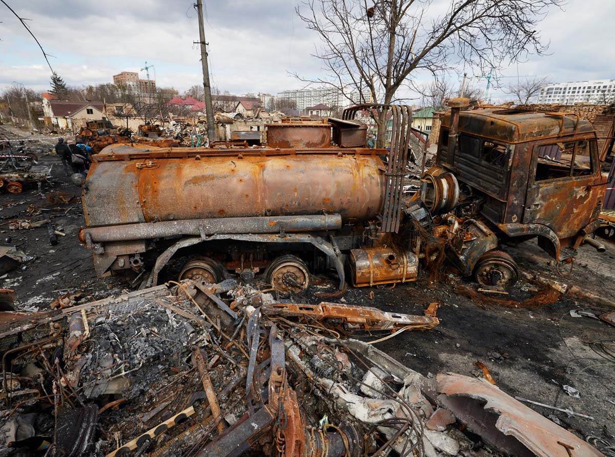 Volodimir Zelenski posetio razorenu Buču  (6).jpg