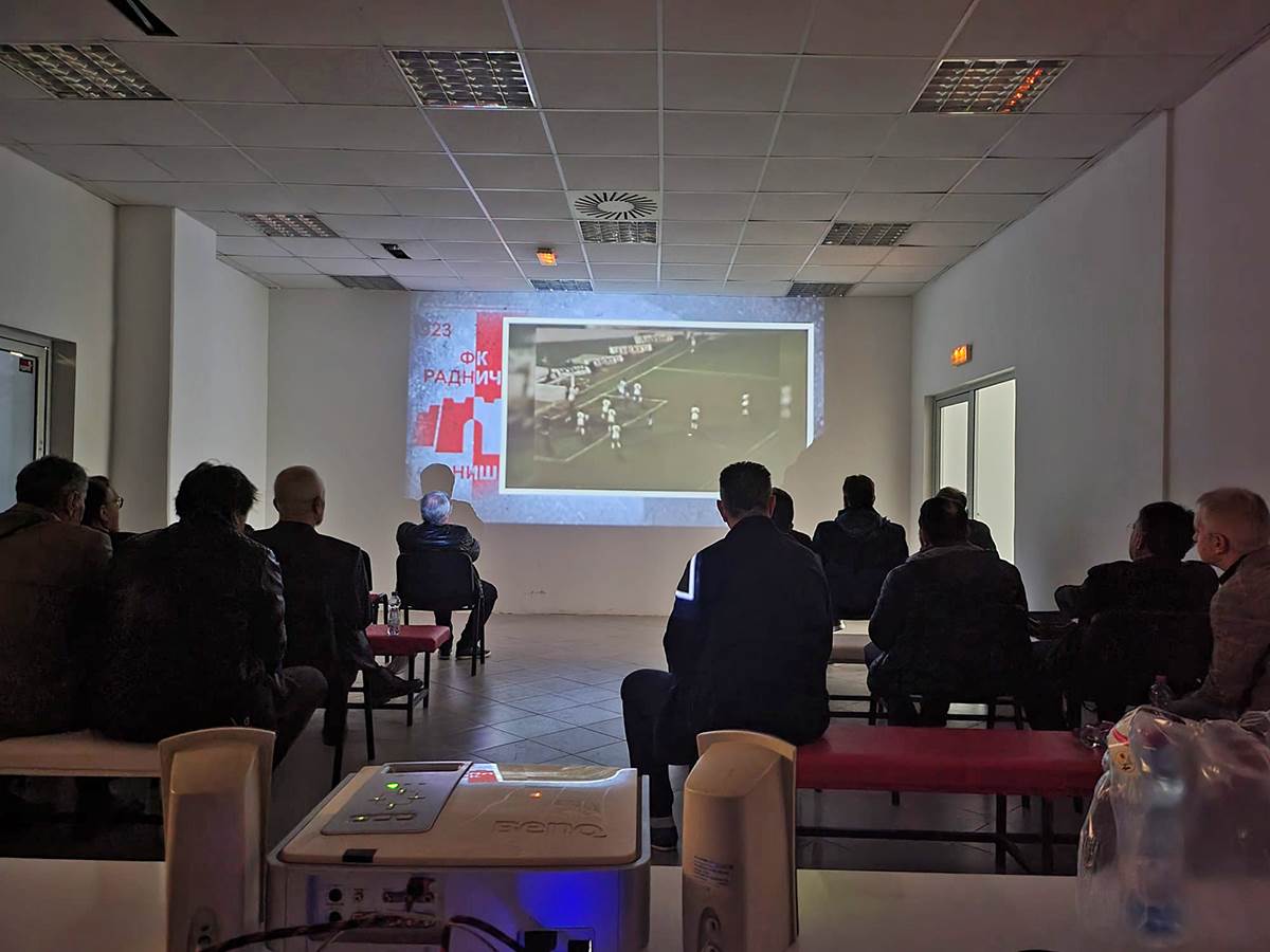 Radnički Niš 40 godina od meča sa HSV