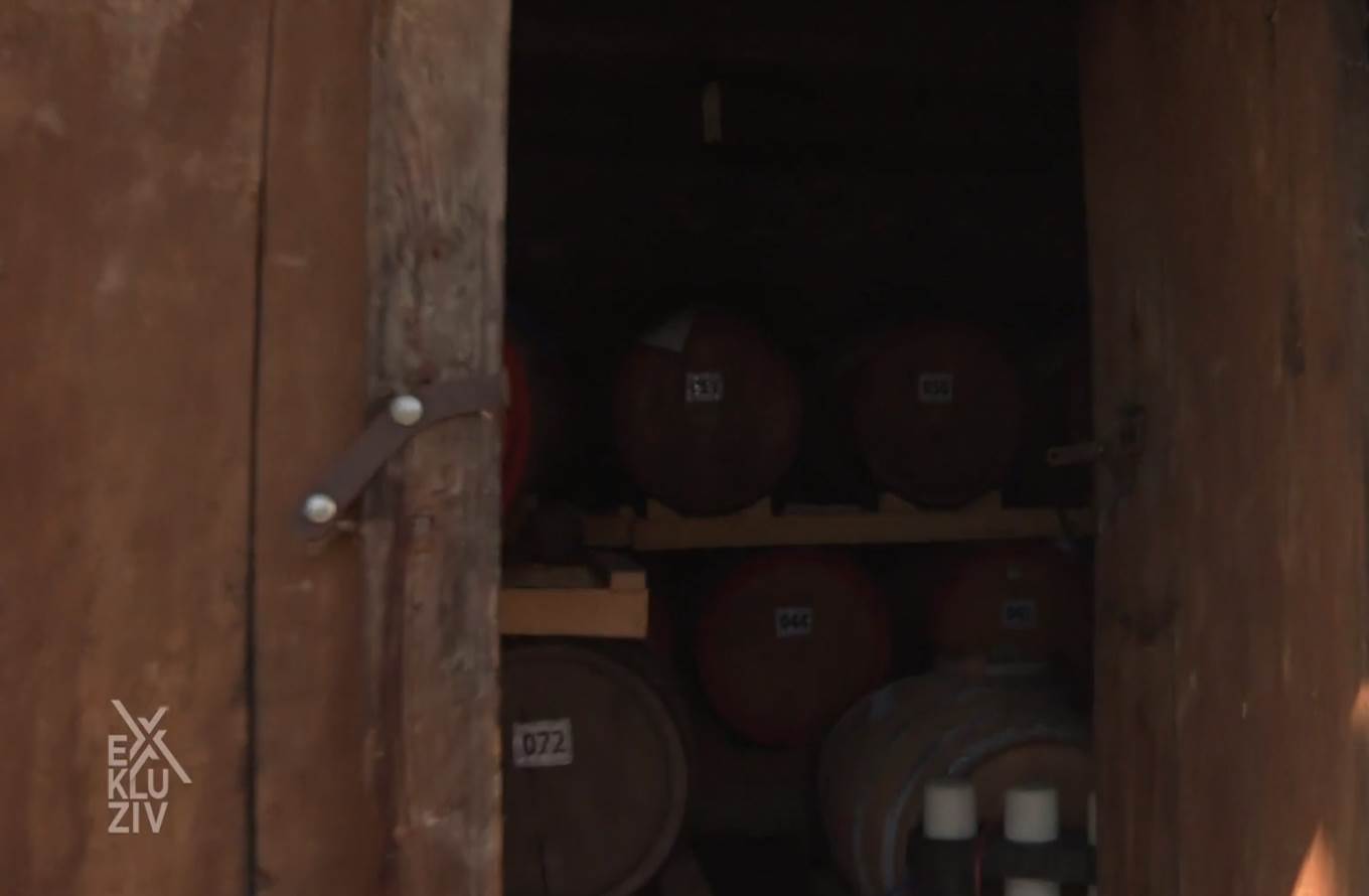 Brat Ivana Bosiljčića ima zamak i destileriju