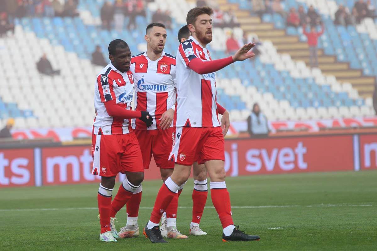 Crvena zvezda, radnički kragujevac, fudbal (4).jpg