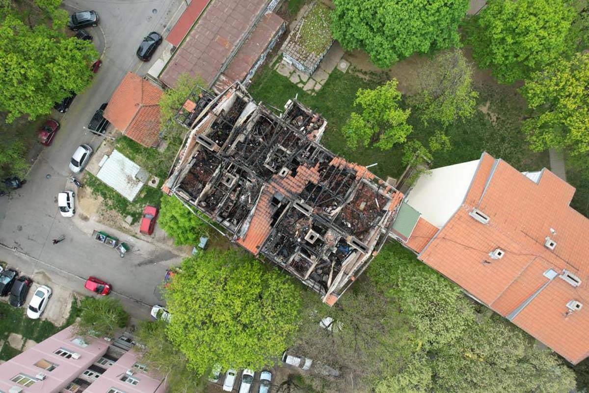 Požar u zgradi na Karaburmi