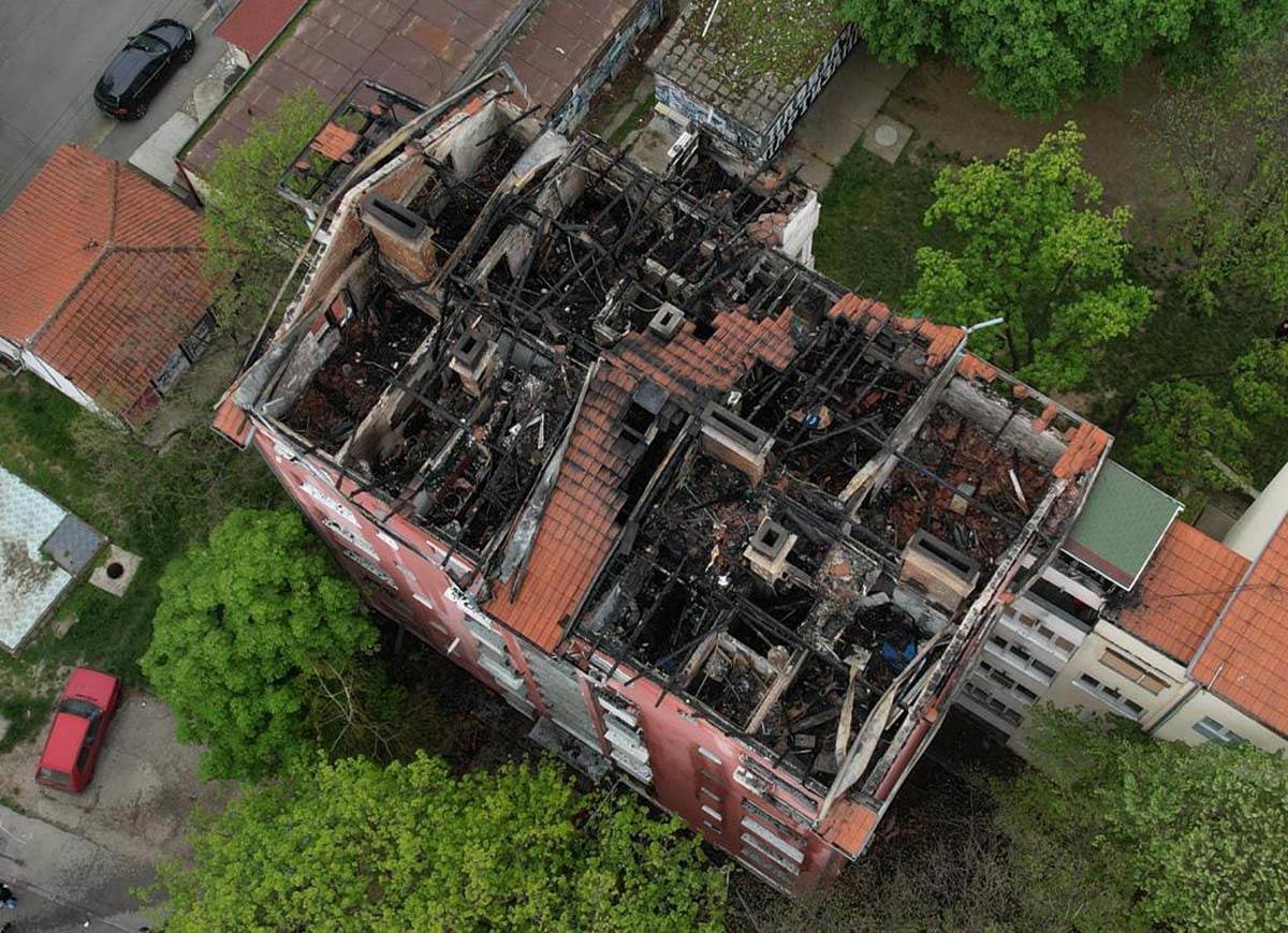 Požar u zgradi na Karaburmi