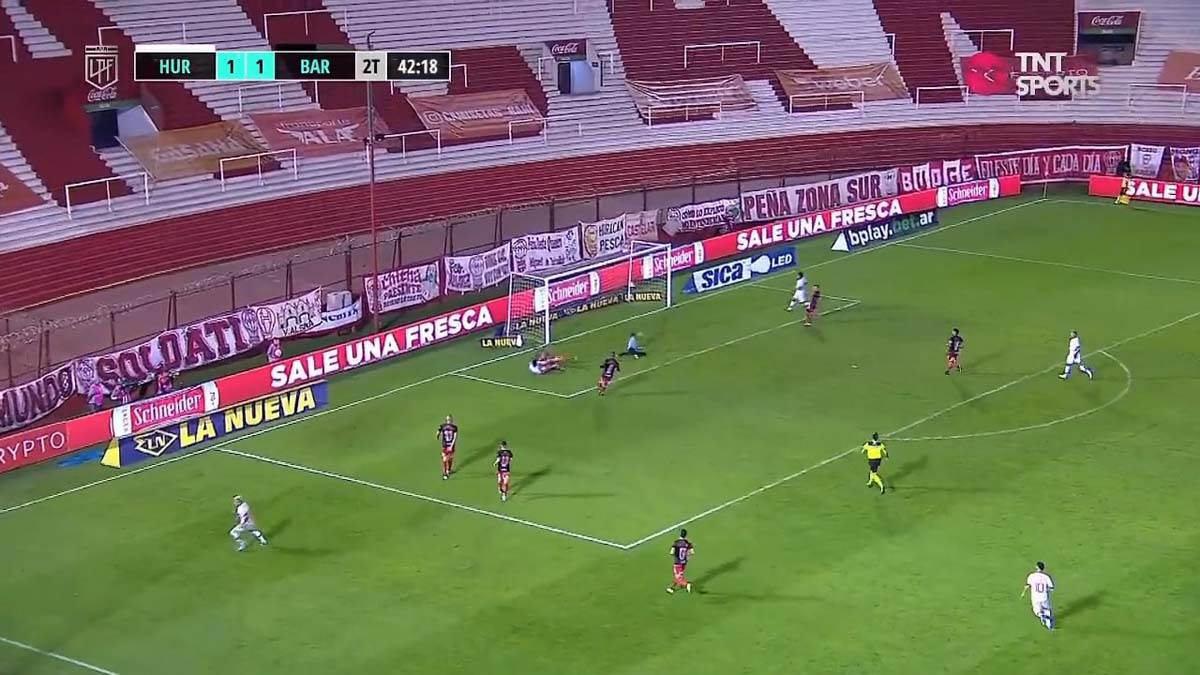 Huracan v Barracas Central (1).jpg