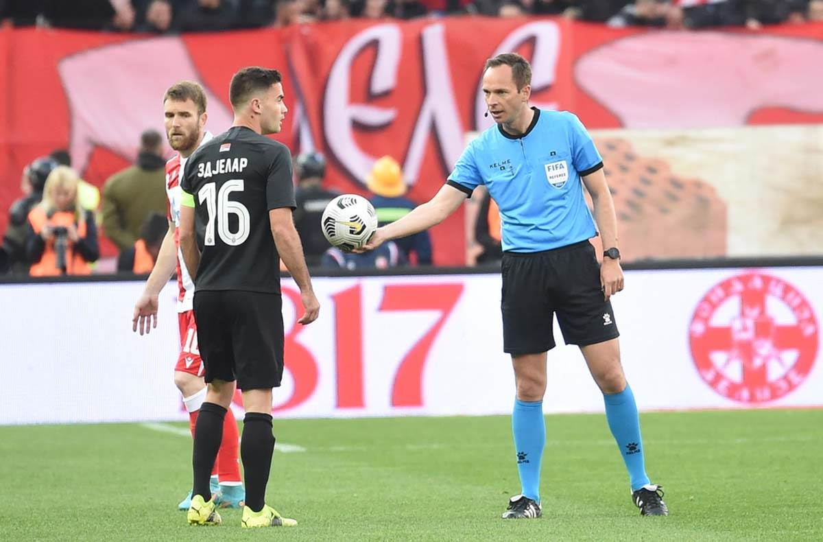 Večiti derbi crvena zvezda partizan (12).jpg