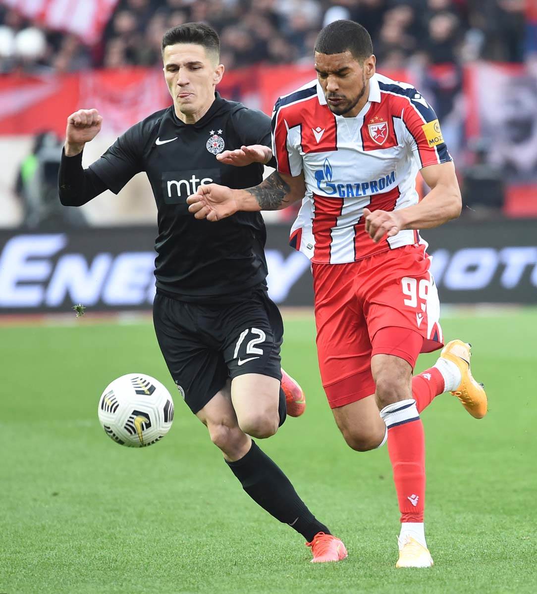 Večiti derbi crvena zvezda partizan (8).jpg