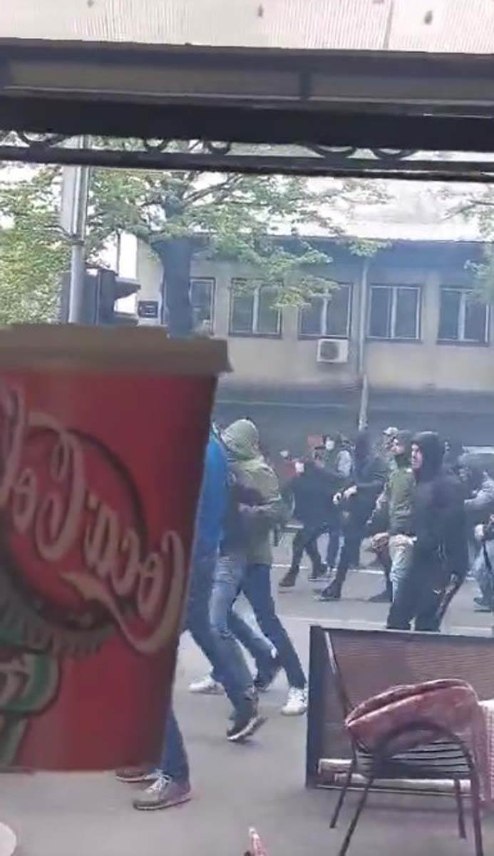 Tuča navijača  (7).jpg