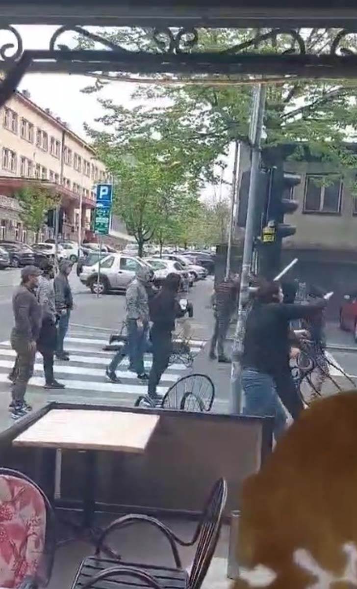 Tuča navijača  (4).jpg