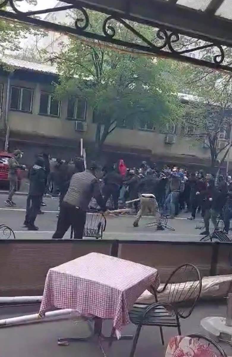 Tuča navijača  (3).jpg