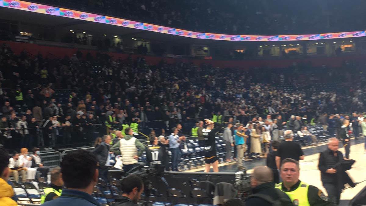 Atmosfera nakon poraza od Burse, Partizan (4).jpg