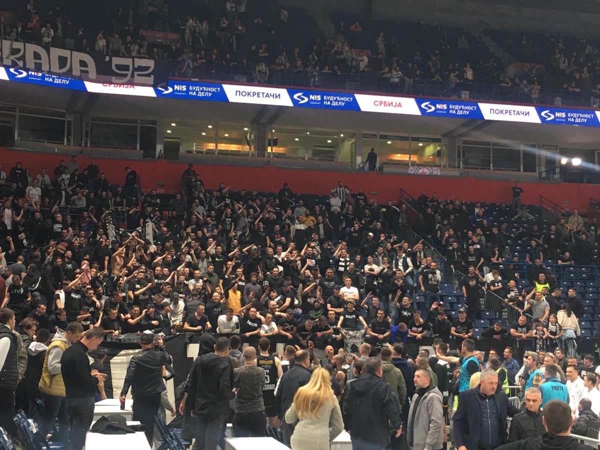 Atmosfera nakon poraza od Burse, Partizan (5).jpg