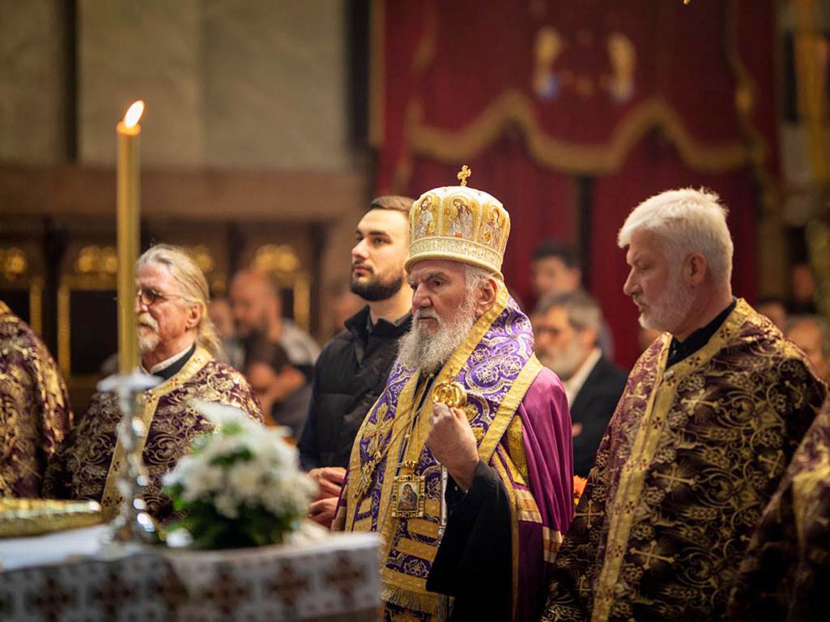 Veliki Petak Hram Svetog Save (24).jpeg