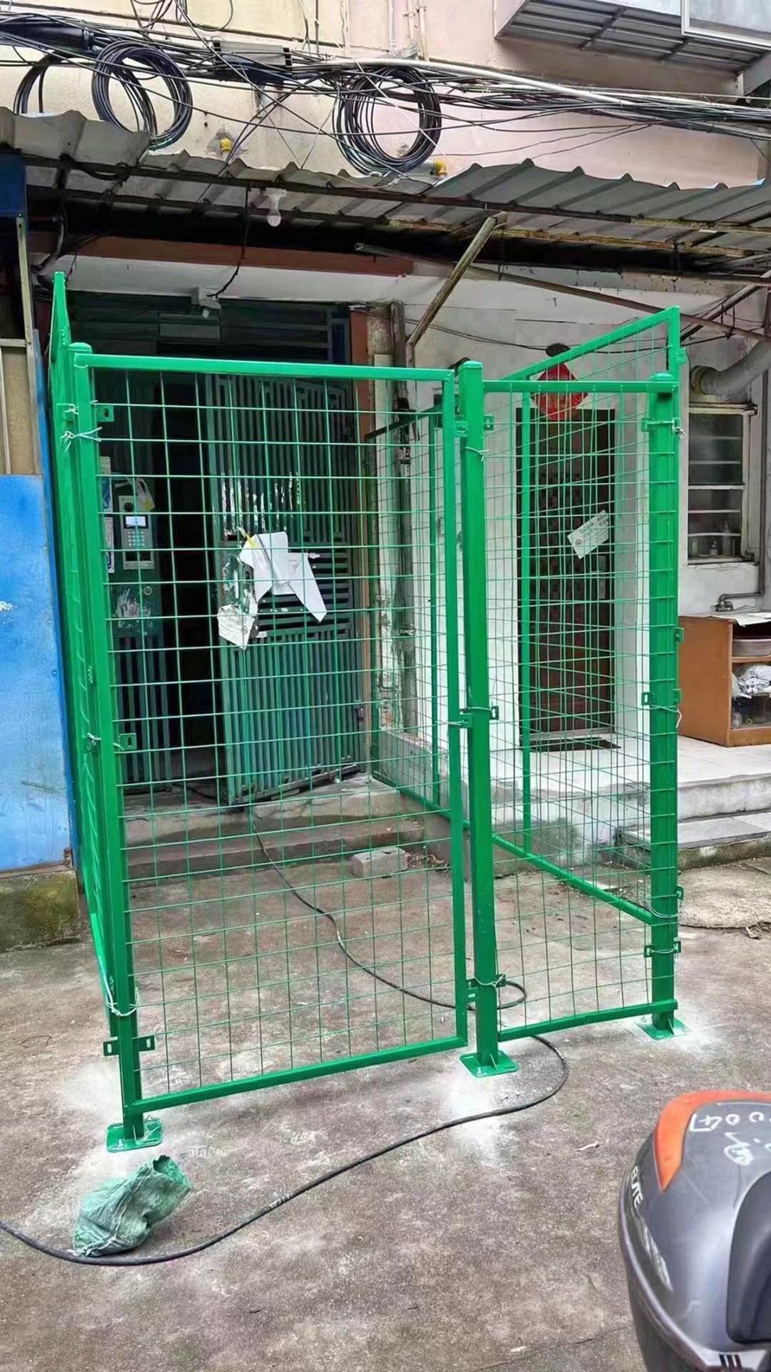 Sangaj kavezi (4).jpg