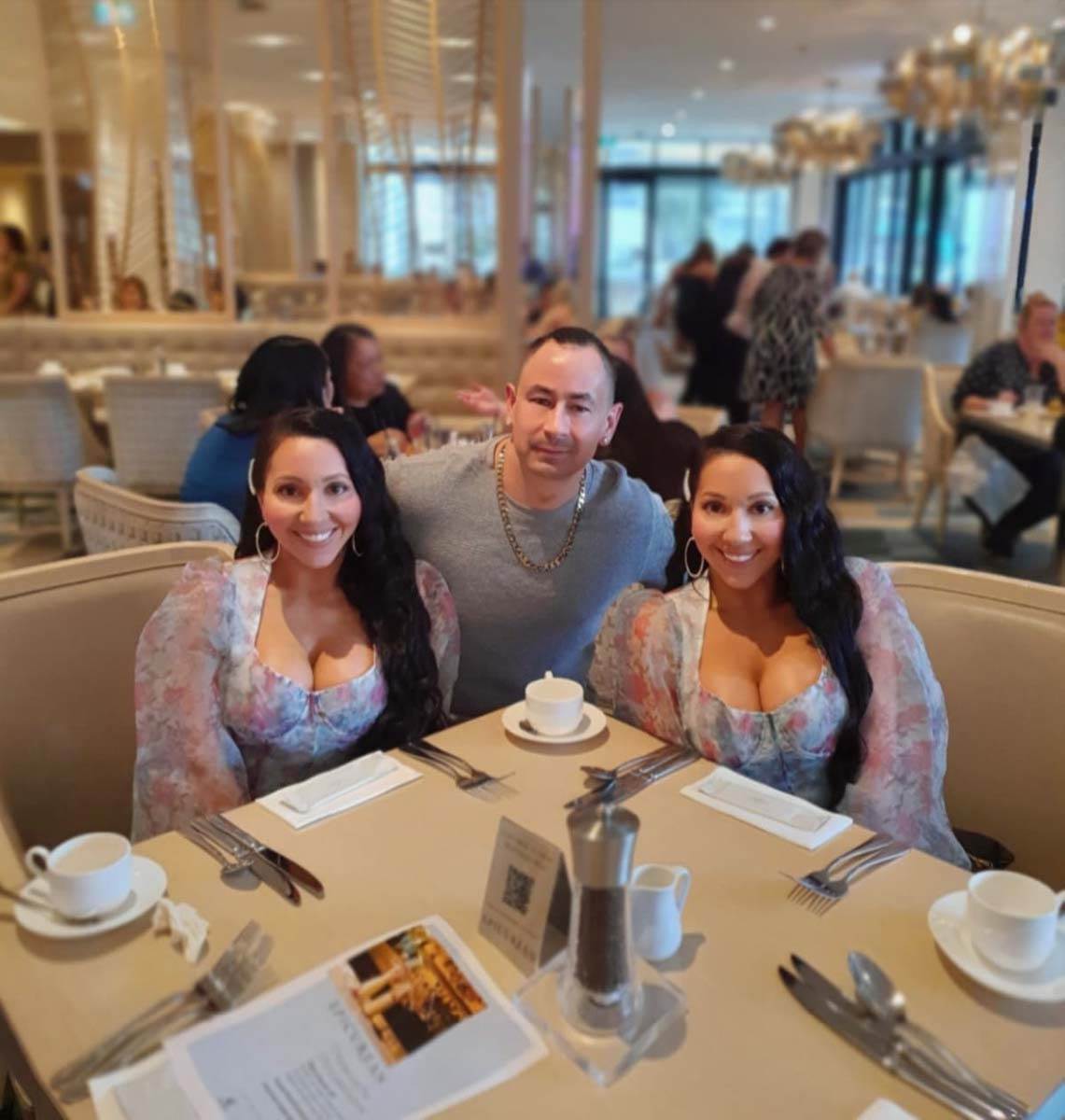 Ana Luci bliznakinje  (5).jpg