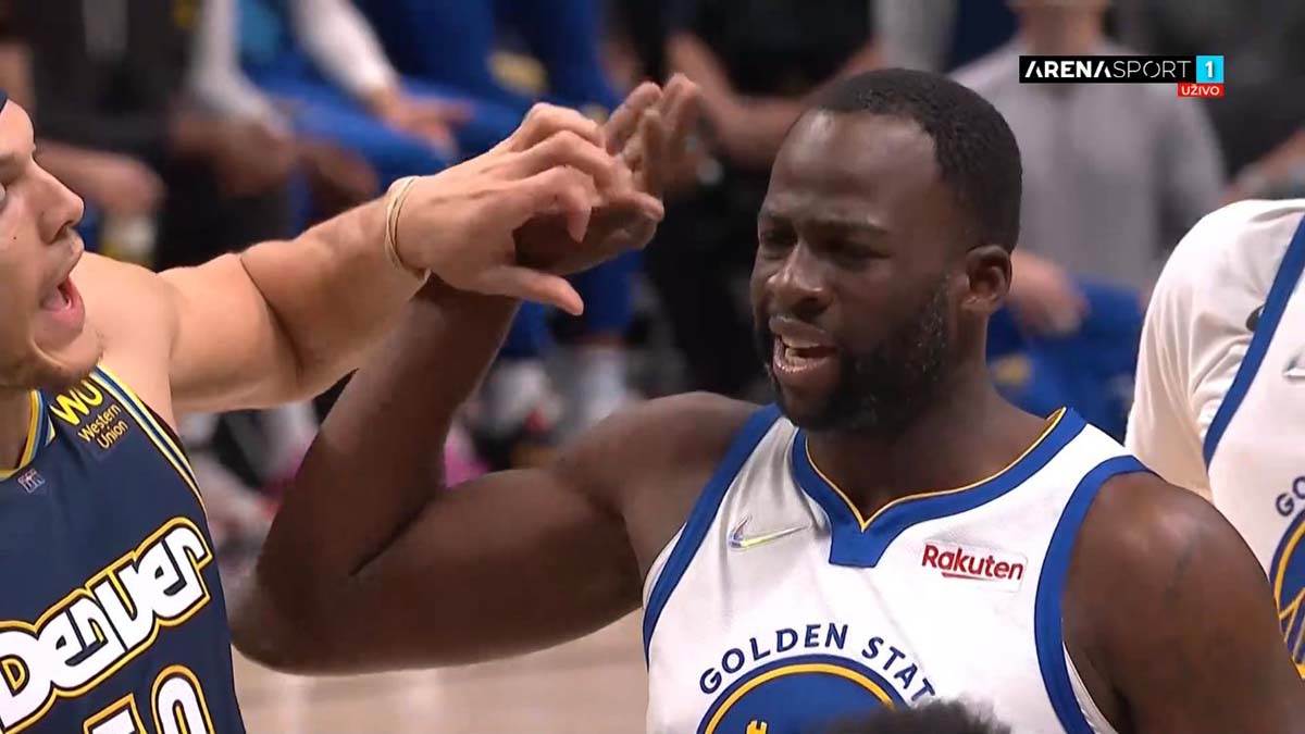 Haos na mecu Denvera i Golden Stejta  (7).jpg