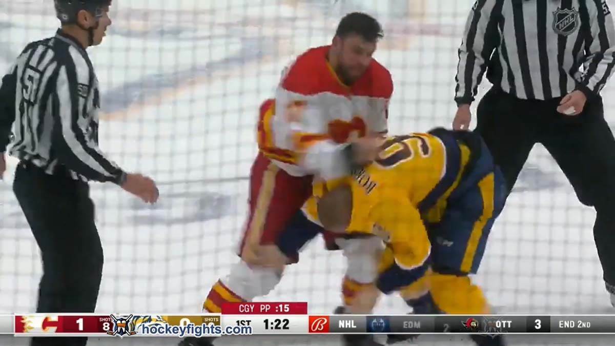 Milan Lucic , Mark Borowiecki (7).jpg