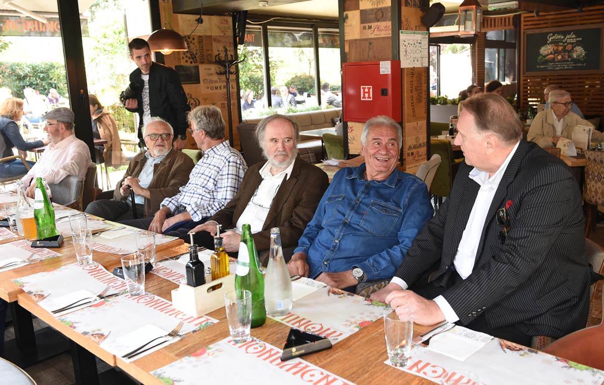 Crvena zvezda veterani  (17).jpg