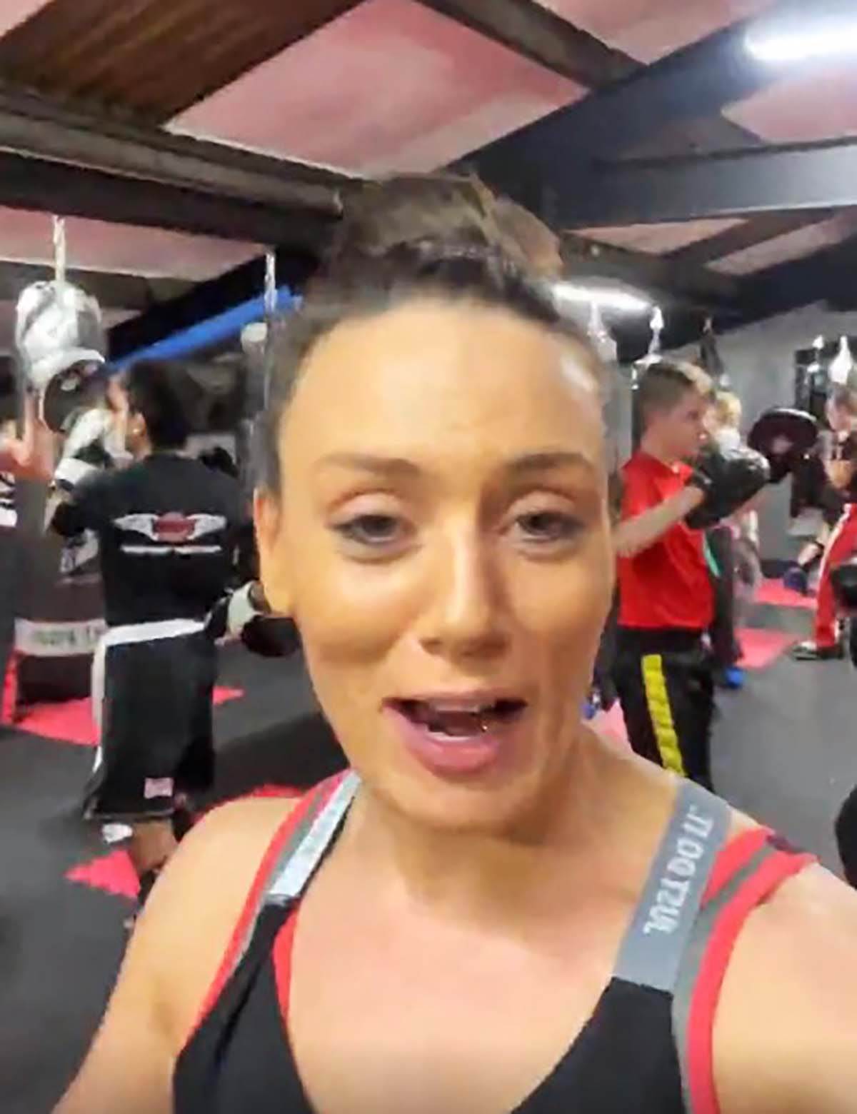 Zara Fitijan (6).jpg