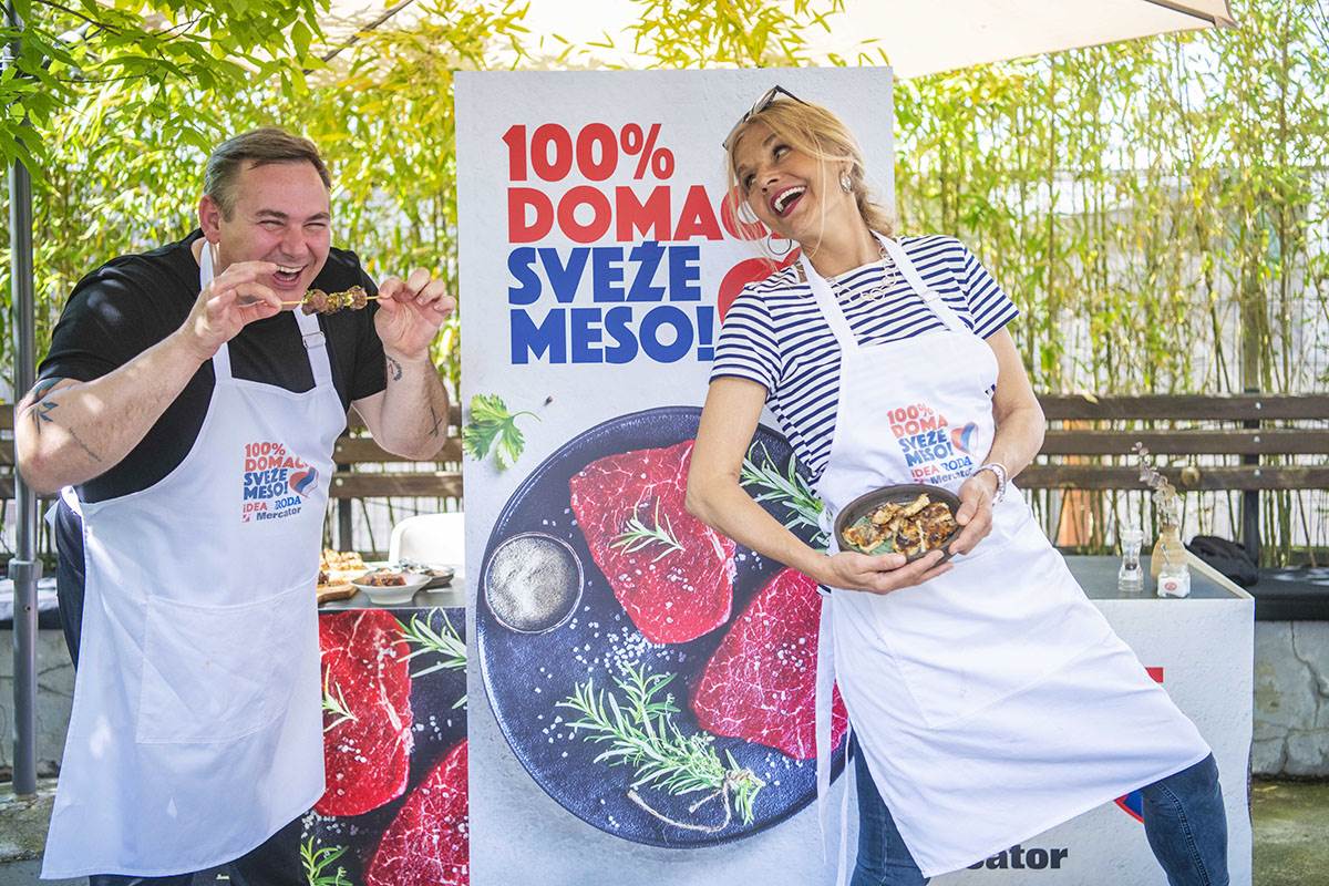 Mirjana Bobić Mojsilović i Filip Ćirić_Specijaliteti sa roštilja.JPG