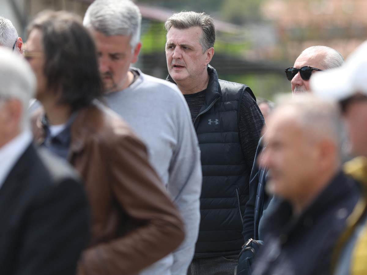 Zoran Sretenovic sahrana Kumodraškom groblju (27).jpg