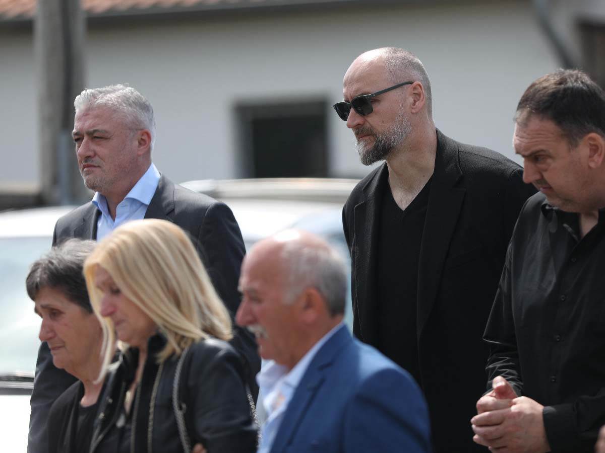 Zoran Sretenovic sahrana Kumodraškom groblju (20).jpg