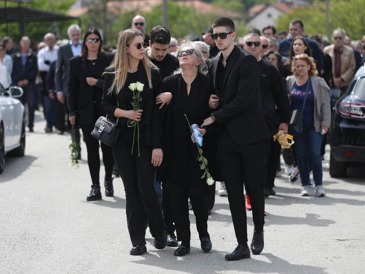 Zoran Sretenovic sahrana Kumodraškom groblju (17).jpg