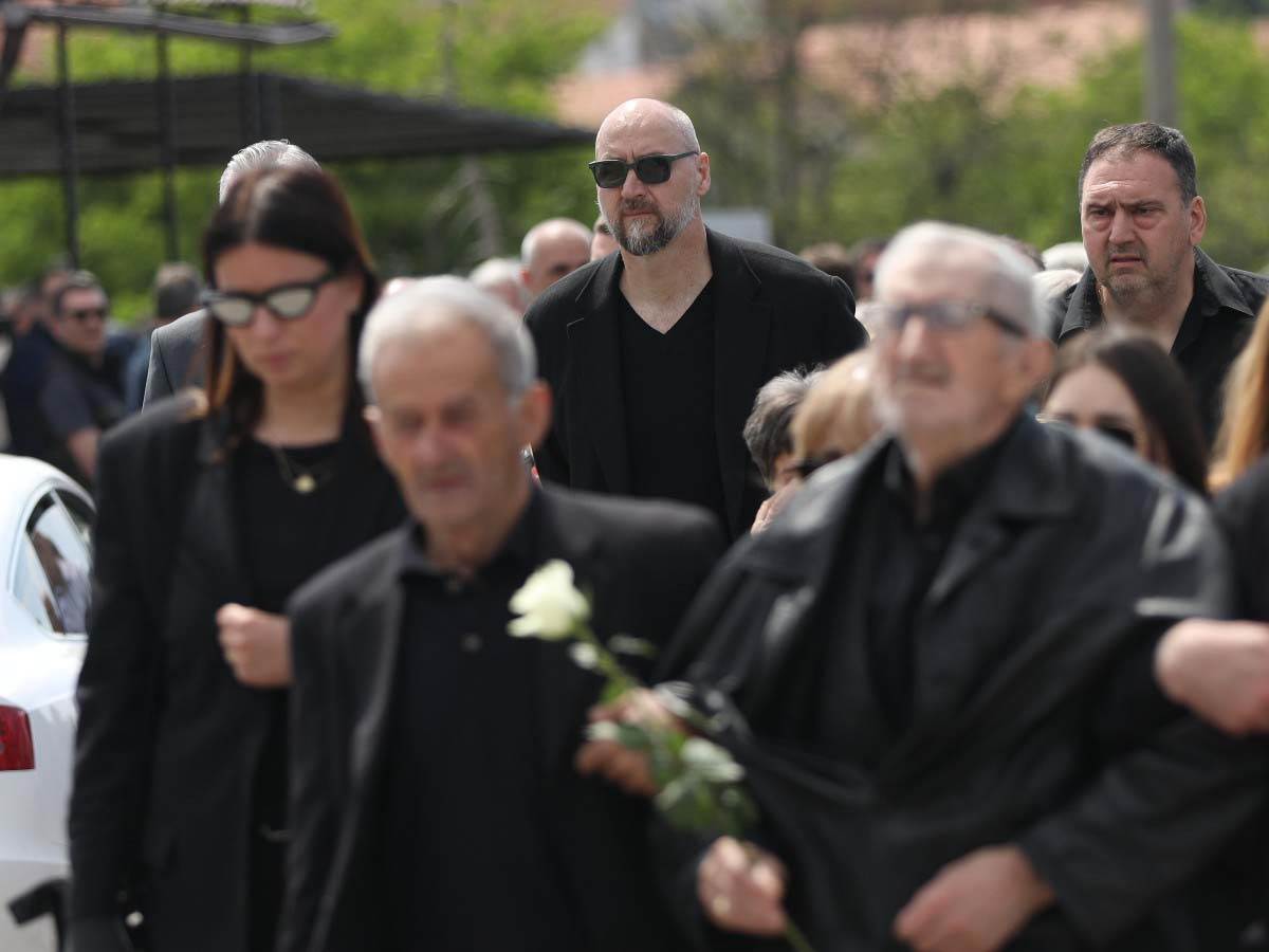 Zoran Sretenovic sahrana Kumodraškom groblju (15).jpg