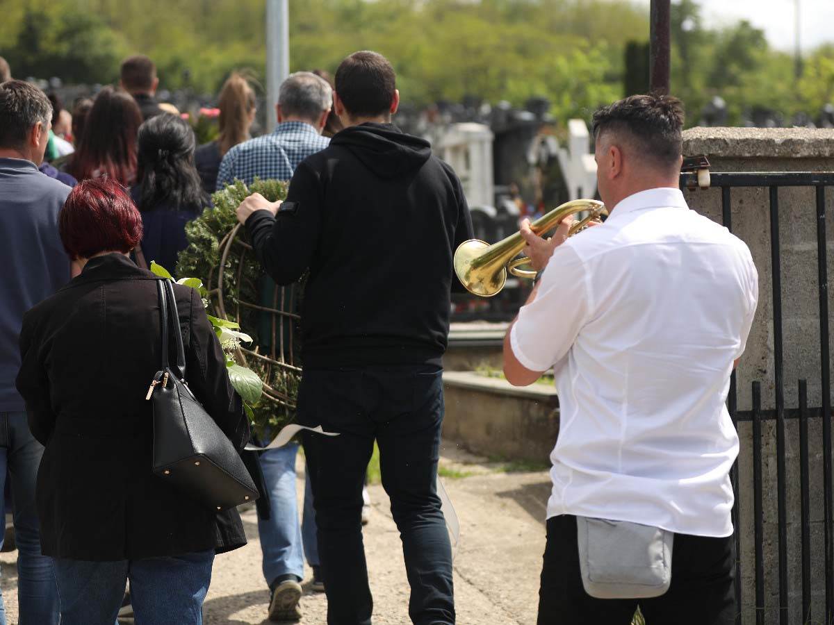 Zoran Sretenovic sahrana Kumodraškom groblju (13).jpg