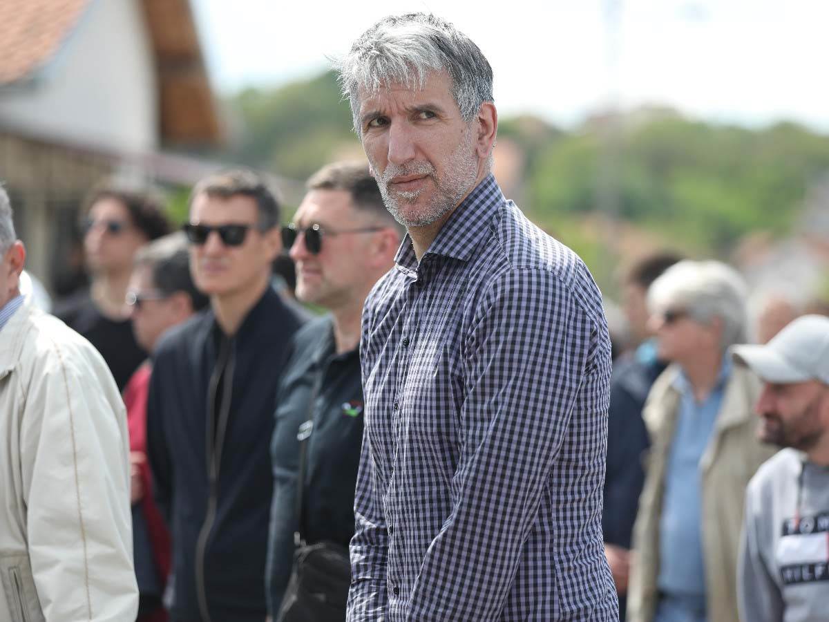 Zoran Sretenovic sahrana Kumodraškom groblju (2).jpg