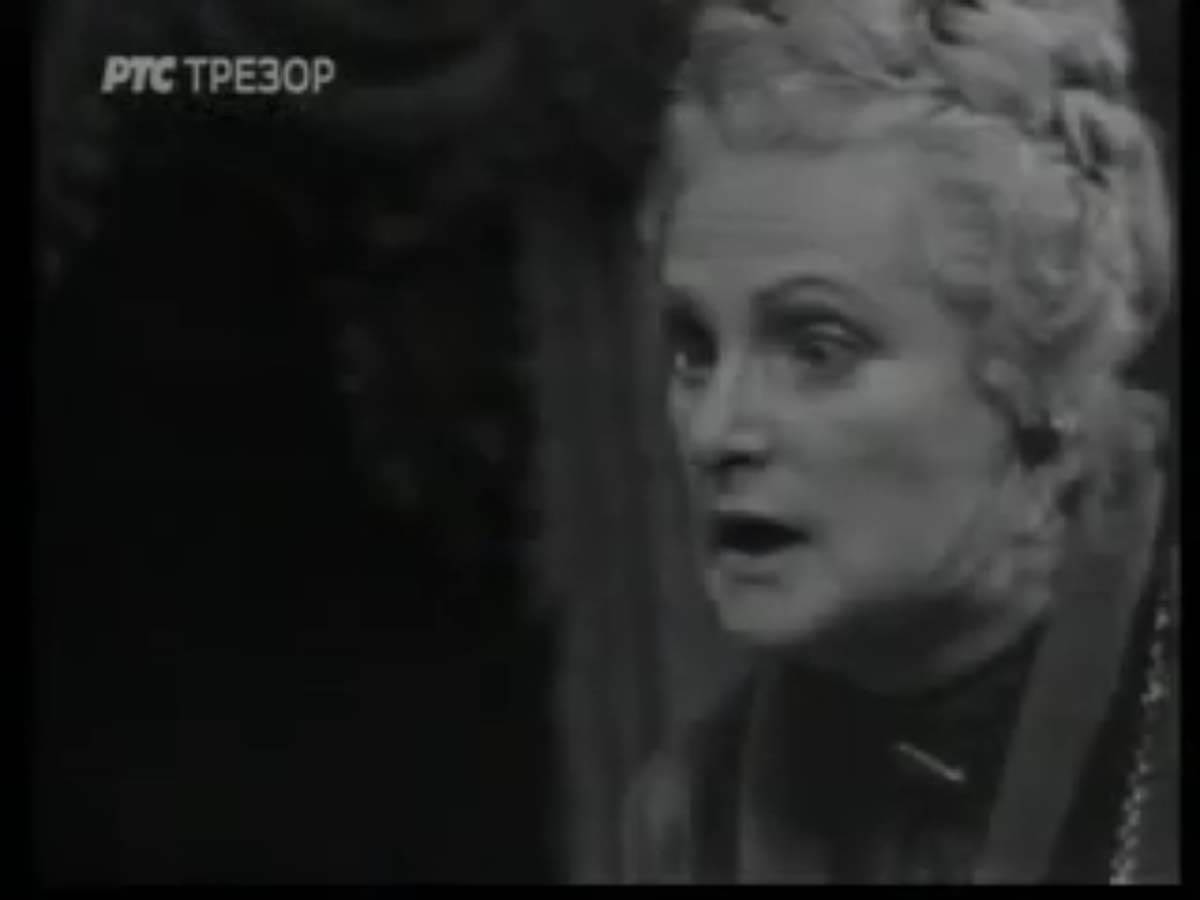 Rahela Ferari  (2).jpg