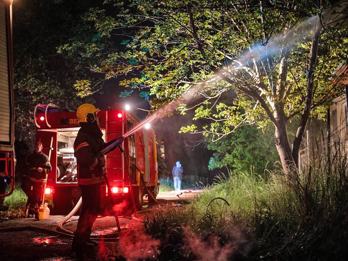 Pozar PKB Vatrogasci (14).jpeg