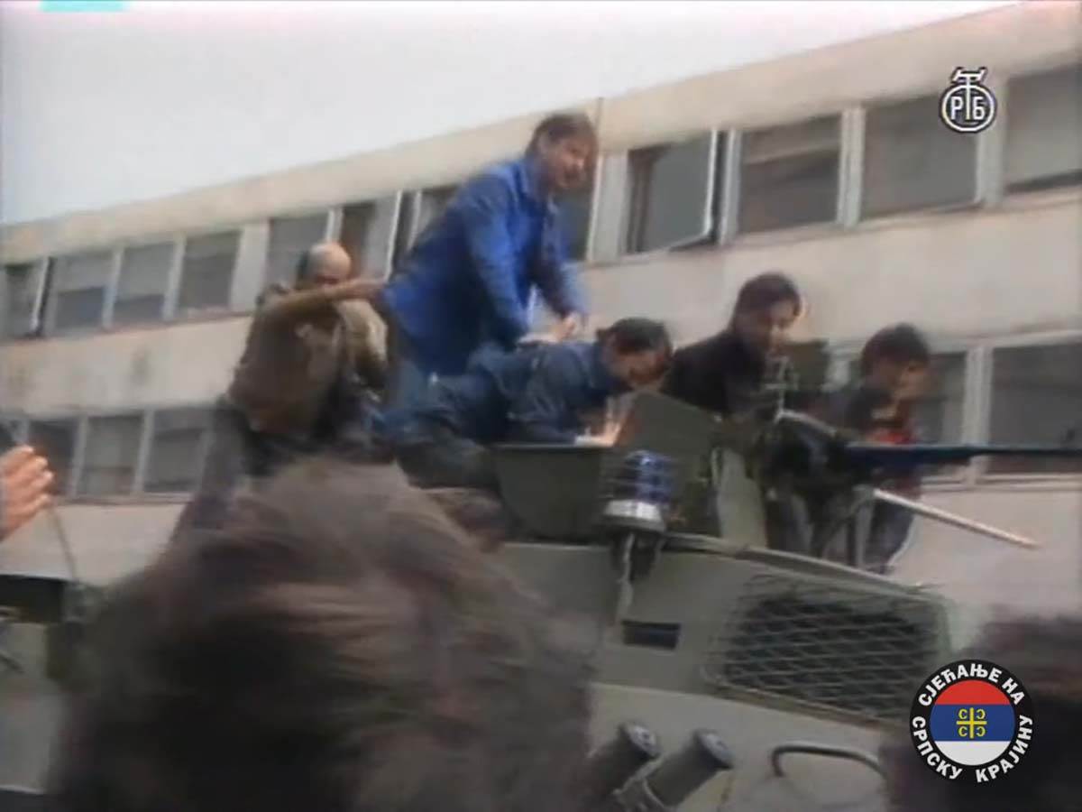 Davljenje vojnika, jna, split (5).jpg