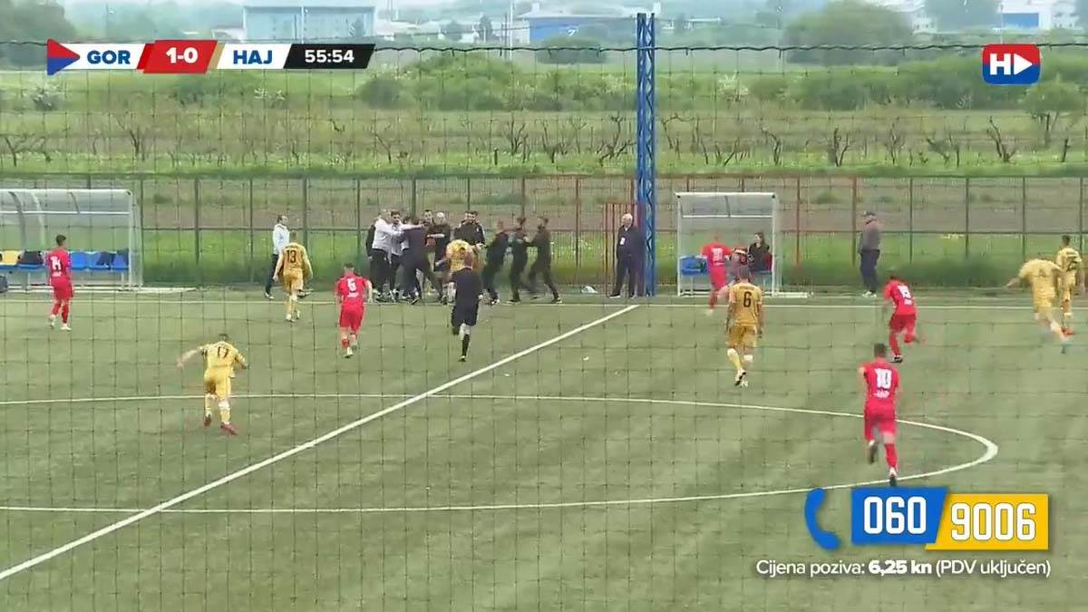 hajduk, tuca na utakmici (2).jpg