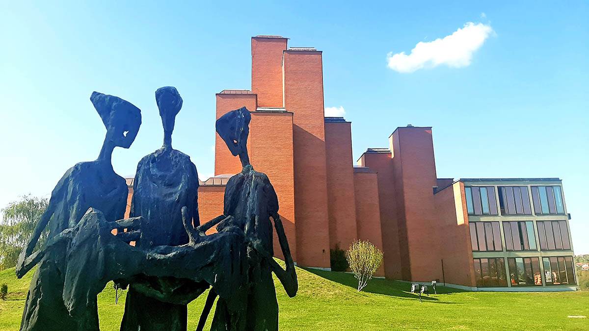 Suđaje - Bojan Pavlović.jpg